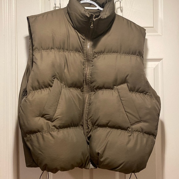 Oak+Fort Oversized Puffer Vest - Picture 1 of 5